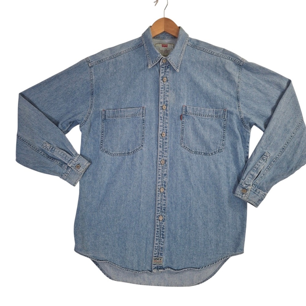 Vintage  Levi's Men's Denim Shirt Medium Light Wash Blue Cotton Metal Buttons